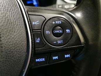 Toyota RAV4 2.5 VVT-h GPF Design CVT (218 ps) - LED - REVERSE CAM - NAV