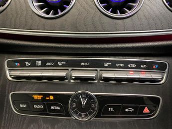 Mercedes-Benz E Class 2.0 E220d AMG Line (Premium Plus) Coupe G-Tronic+ (194 ps) - SEL