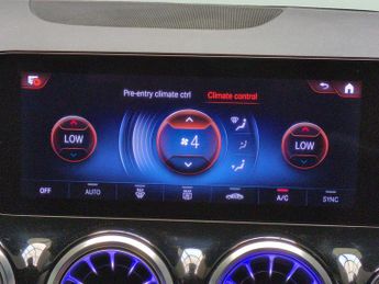 Mercedes-Benz EQA EQA 350 66.5kWh AMG Line 4MATIC (292 ps) - HEATED LEATHER