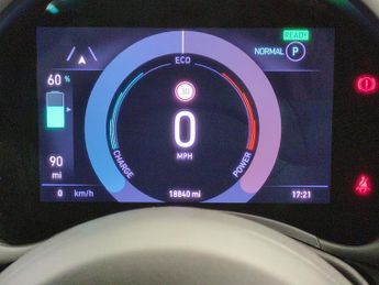 Fiat 500e 42kWh Icon (118 ps) - SPEED LIMIT RECOG - PARK SENSORS - DRIVING