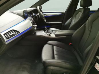 BMW 5 Series 2.0 520d MHT M Sport (190 ps) - DAKOTA LEATHER - LED - NAV