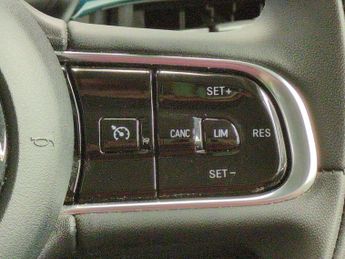 Fiat 500e 42kWh Icon (118 ps) - SPEED LIMIT RECOG - PARK SENSORS - DRIVING