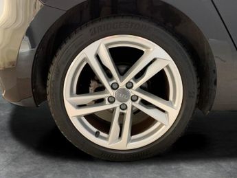 Audi A1 1.0 TFSI 30 S line Sportback S Tronic (116 ps) - HALF LEATHER