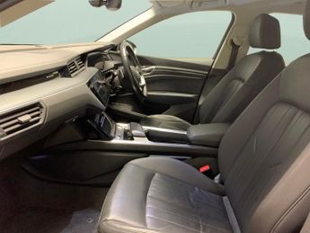 Audi e-tron 55 Technik quattro 95kWh (408 ps) - ADJUSTABLE SUSPENSION - LANE