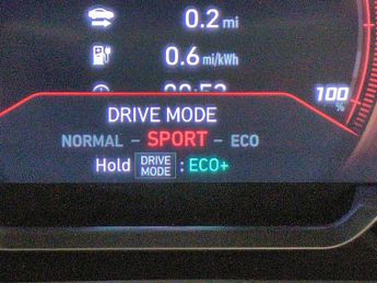 Hyundai Ioniq 38.3kWh Premium (136 ps) - REVERSE CAM - NAV - HEATED SEATS