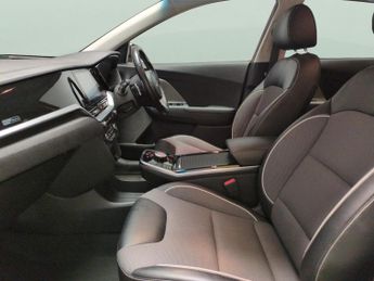 Kia Niro 39kWh 2 (134 bhp) - 17IN ALLOYS - AIR CON - PARK SENSORS