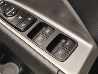 Kia Niro 39kWh 2 (134 bhp) - 17IN ALLOYS - AIR CON - PARK SENSORS
