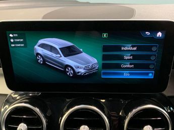 Mercedes-Benz GLC 2.0 GLC220d Sport G-Tronic+ 4MATIC (194 ps) - KEYLESS-GO - BLUET