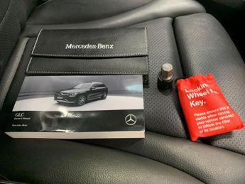 Mercedes-Benz GLC 2.0 GLC220d Sport G-Tronic+ 4MATIC (194 ps) - KEYLESS-GO - BLUET