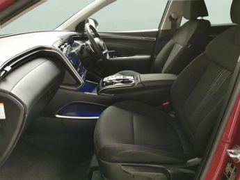 Hyundai Tucson 1.6 h T-GDi 13.8kWh Premium Plug-in 4WD (265 ps) - NAV - HEATED 