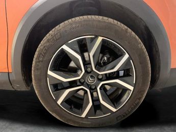 Citroen e-C4 50kWh Sense Plus (11kW Charger) (136 ps) - 18IN ALLOYS - DAB