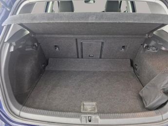 Volkswagen E-golf 35.8kWh e-Golf (136 ps) - USB AUDIO - SPLIT FOLDING REAR SEATS -