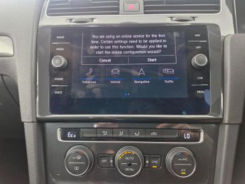 Volkswagen E-golf 35.8kWh e-Golf (136 ps) - USB AUDIO - SPLIT FOLDING REAR SEATS -