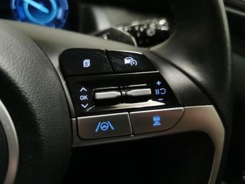 Hyundai Tucson 1.6 h T-GDi 13.8kWh Premium Plug-in 4WD (265 ps) - NAV - HEATED 