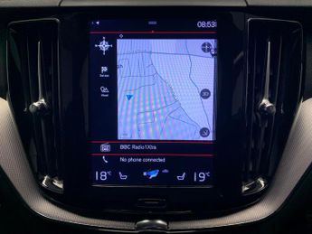 Volvo XC60 2.0 B5 MHEV R-Design (250 ps) - LED - HEATED SEATS - NAV