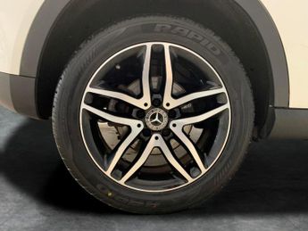 Mercedes-Benz GLA 1.6 GLA180 Urban Edition 7G-DCT (122 ps) - BLUETOOTH - DRIVING M