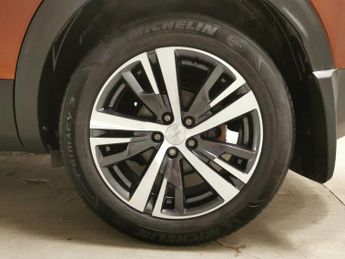 Peugeot 3008 1.2 PureTech Allure EAT (130 ps) - CLIMATE CONTROL - SPEED LIMIT