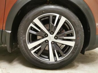 Peugeot 3008 1.2 PureTech Allure EAT (130 ps) - CLIMATE CONTROL - SPEED LIMIT
