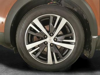 Peugeot 3008 1.2 PureTech Allure EAT (130 ps) - CLIMATE CONTROL - SPEED LIMIT