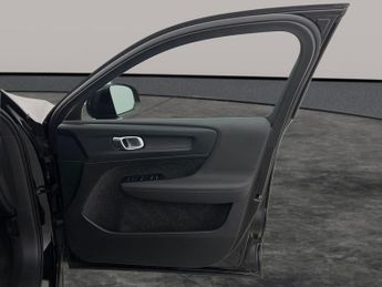 Volvo XC40 Recharge 69kWh Core RWD (238 ps) - DAB - USB AUDIO - CRUISE CONT