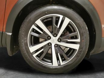 Peugeot 3008 1.2 PureTech Allure EAT (130 ps) - CLIMATE CONTROL - SPEED LIMIT