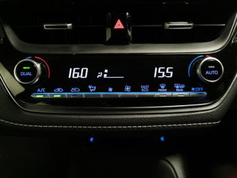 Toyota Corolla 1.8 VVT-h Icon Tech CVT (122 ps) - AUTO PARK - LED - REVERSE CAM