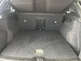 Volvo XC40 Recharge 69kWh Core RWD (238 ps) - DAB - USB AUDIO - CRUISE CONT