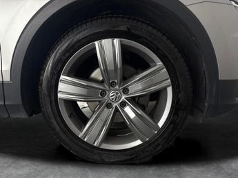 Volkswagen Tiguan 2.0 TDI SEL DSG (150 ps) - PAN ROOF - ADAPT CRUISE - CARPLAY