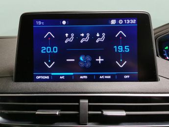 Peugeot 3008 1.2 PureTech Allure EAT (130 ps) - CLIMATE CONTROL - SPEED LIMIT