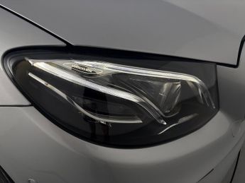 Mercedes-Benz E Class 2.0 E300e 13.5kWh AMG Line (Premium) Plug-in G-Tronic+ (320 ps) 