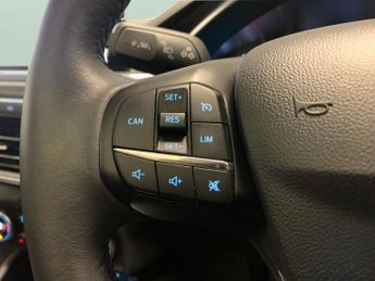 Ford Focus 1.5 EcoBlue Active X (120 ps) - FORD SYNC3 - KEYFREE SYSTEM