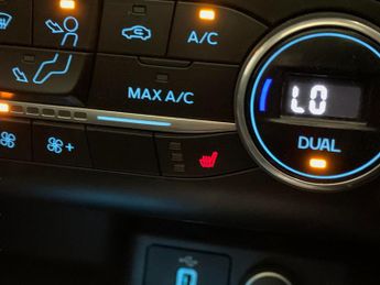 Ford Focus 1.5 EcoBlue Active X (120 ps) - FORD SYNC3 - KEYFREE SYSTEM