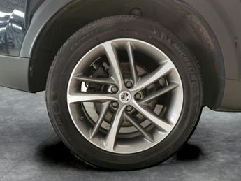MG Mg Hs 1.5 T-GDI Excite DCT (162 ps) - BLIND SPOT ASSIST - LANE DEPARTU