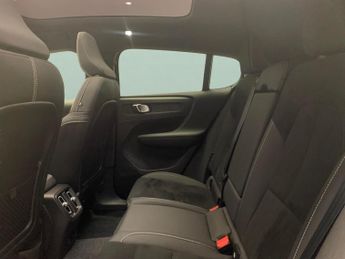 Volvo C40 Recharge 69kWh Ultimate (231 ps) - KEYLESS ENTRY - AUTO PARK - L