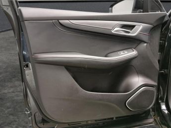 MG Mg Hs 1.5 T-GDI Excite DCT (162 ps) - NAV - BLIND SPOT ASSIST - LANE D