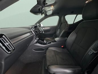 Volvo XC40 1.5h T5 Twin Engine Recharge 10.7kWh R-Design Plug-in (262 ps) -