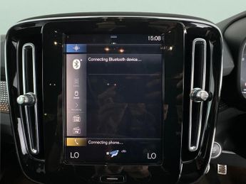 Volvo XC40 1.5h T5 Twin Engine Recharge 10.7kWh R-Design Plug-in (262 ps) -