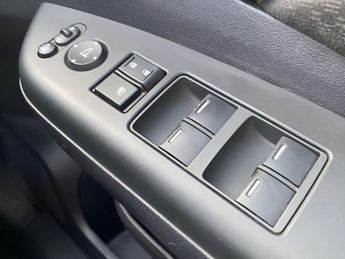 Honda CR-V 1.6 i-DTEC SE Plus Navi 4WD (160 ps) - CLIMATE CONTROL - AUTO HE