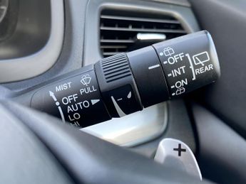 Honda CR-V 1.6 i-DTEC SE Plus Navi 4WD (160 ps) - CLIMATE CONTROL - AUTO HE