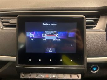 Renault Zoe R135 EV50 52kWh Iconic (Rapid Charge) (134 bhp) - DAB - USB AUDI