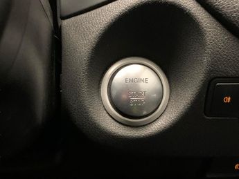 Mercedes-Benz CLA 1.6 CLA180 AMG Line Edition Coupe 7G-DCT (122 ps) - HALF LEATHER
