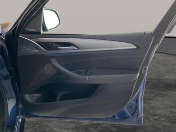 BMW X3 2.0 30e 12kWh M Sport Plug-in xDrive (292 ps) - EXTENDED STORAGE