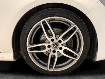 Mercedes-Benz CLA 1.6 CLA180 AMG Line Edition Coupe 7G-DCT (122 ps) - HALF LEATHER
