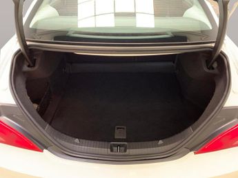 Mercedes-Benz CLA 1.6 CLA180 AMG Line Edition Coupe 7G-DCT (122 ps) - HALF LEATHER