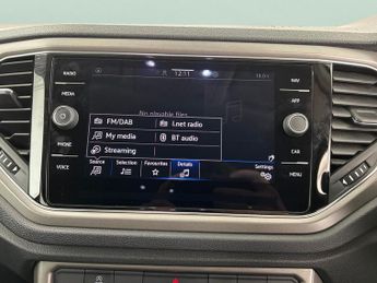 Volkswagen T-Roc 2.0 TDI EVO Design DSG (150 ps) - ADAPT CRUISE - CARPLAY - DAB