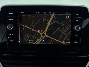 Volkswagen T-Roc 2.0 TSI R-Line DSG 4Motion (190 ps) - HEATED SEATS - NAV - WIFI