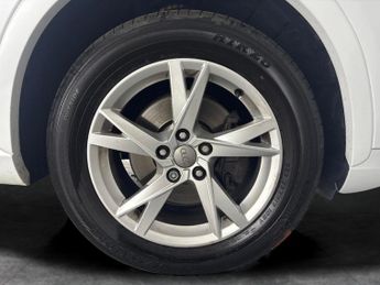 Audi Q3 1.4 TFSI CoD SE S Tronic (150 ps) - PARK SENSORS - 17IN ALLOYS