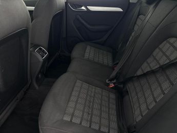 Audi Q3 1.4 TFSI CoD SE S Tronic (150 ps) - PARK SENSORS - 17IN ALLOYS