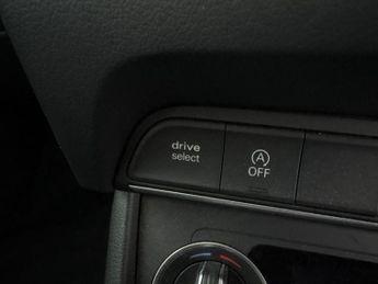 Audi Q3 1.4 TFSI CoD SE S Tronic (150 ps) - PARK SENSORS - 17IN ALLOYS