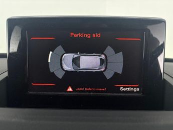 Audi Q3 1.4 TFSI CoD SE S Tronic (150 ps) - PARK SENSORS - 17IN ALLOYS